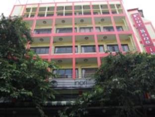 Four Sons Inn Bangkok Bagian luar foto